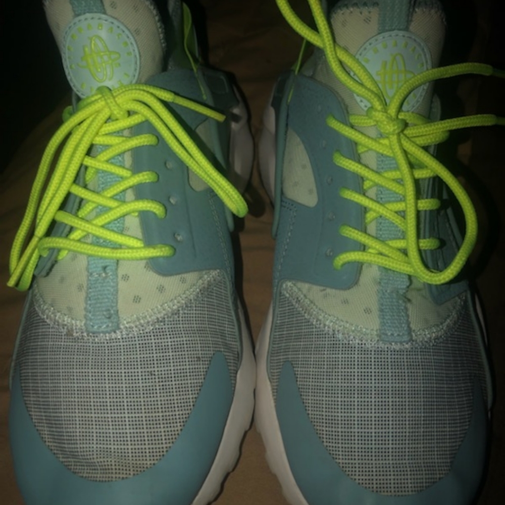 Nike Huraches